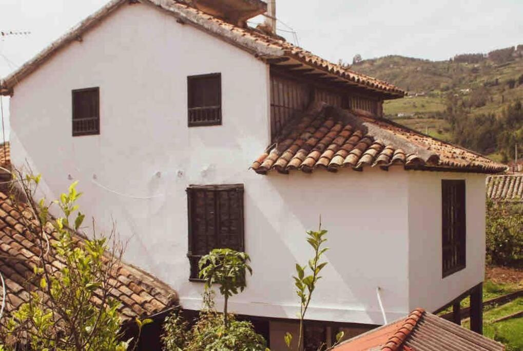 Casa Dante, Desde 1792! Hotell Tibasosa Eksteriør bilde