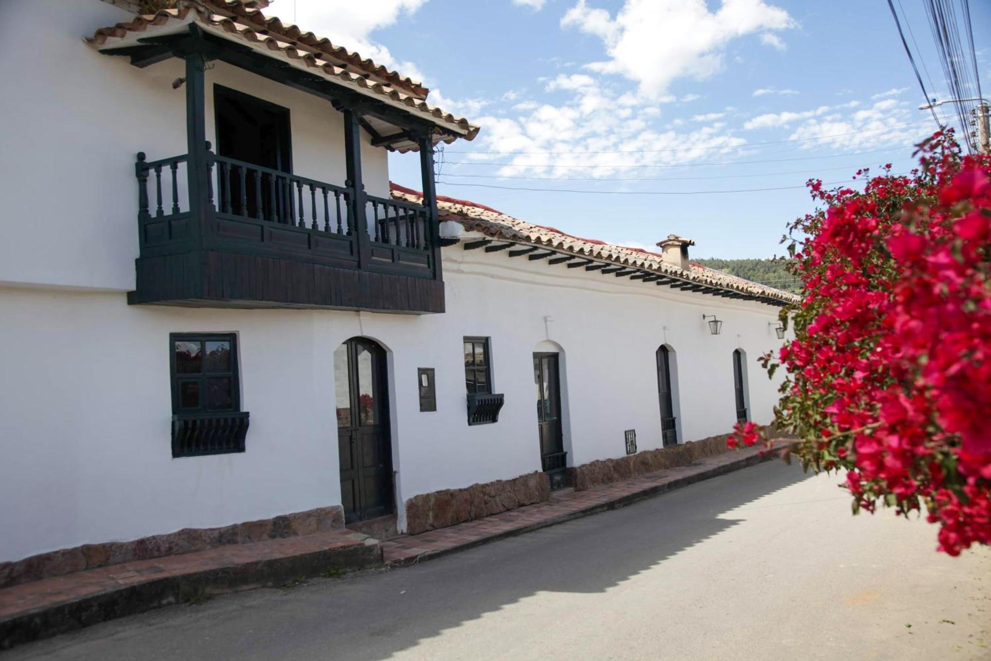 Casa Dante, Desde 1792! Hotell Tibasosa Eksteriør bilde